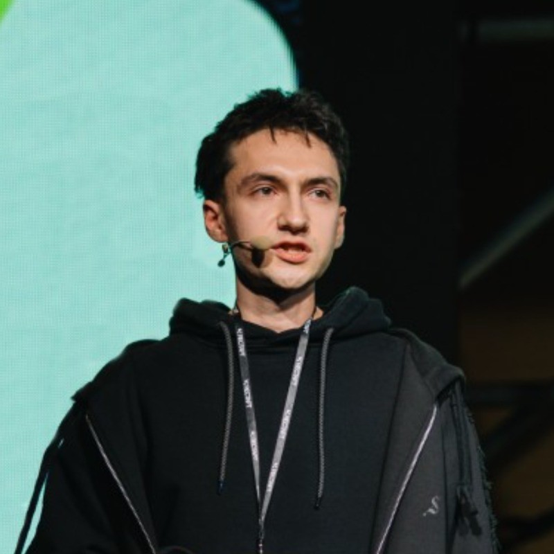 Ross Yomutbayev